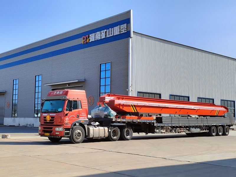 電動單梁起重機(jī)，LD20t-26.8m，4臺，發(fā)往石家莊交付客戶使用。